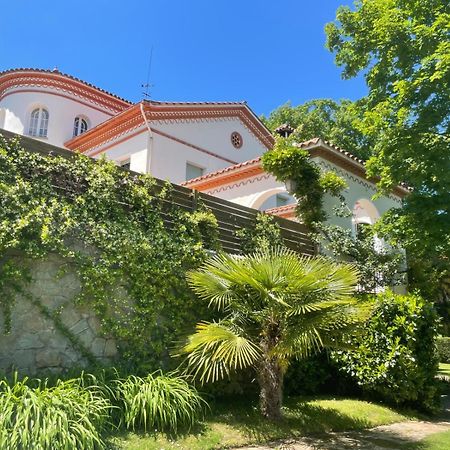 Espectacular Casa Chateau En El Centro De Олот Экстерьер фото