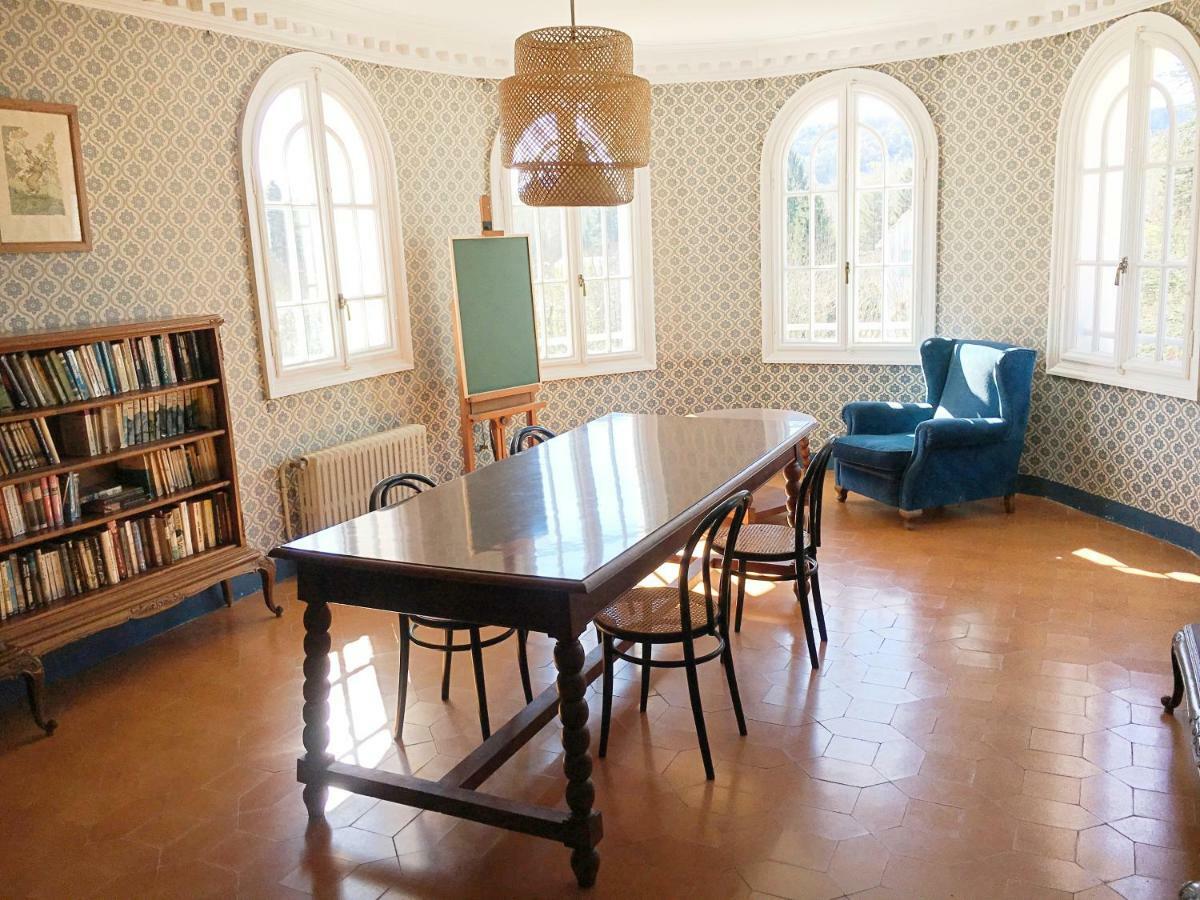 Espectacular Casa Chateau En El Centro De Олот Экстерьер фото